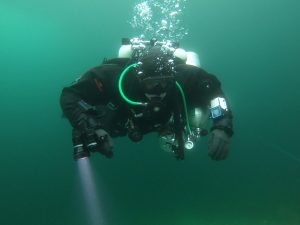 SDI Advanced Buoyancy nosteenhallinnan erikoiskurssi