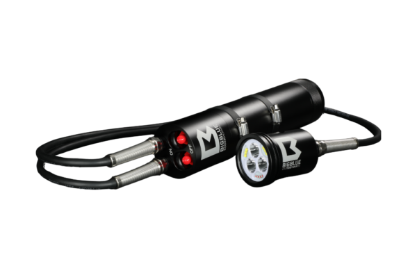 Bigblue video- ja sukellusvalo akkukanisterilla