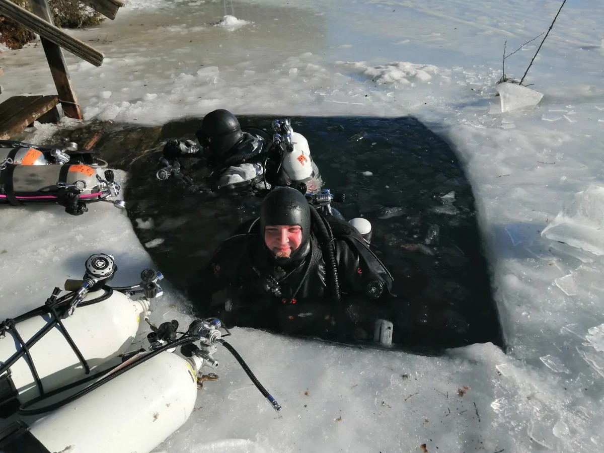 Teemu avantosukelluksella